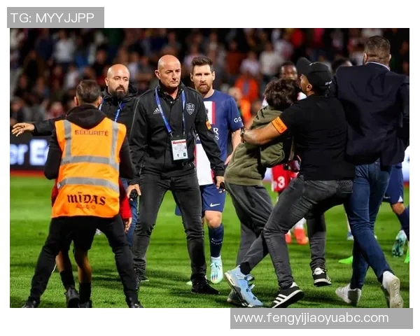 白旭尧足球明星崛起之路揭秘他如何成为年轻球员的榜样与偶像